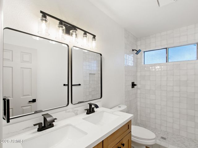 3025 S CASCADE Place, Chandler, AZ 85248