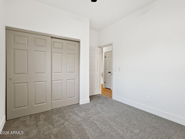 3025 S CASCADE Place, Chandler, AZ 85248