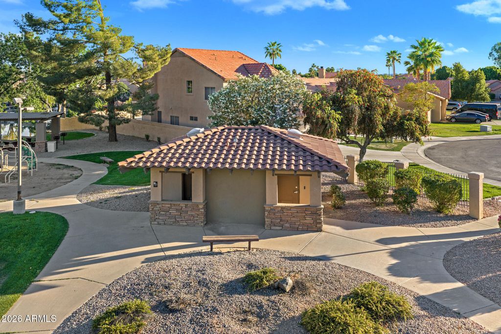 Image 65 of property listing at 3025 S CASCADE Place, Chandler, AZ 85248