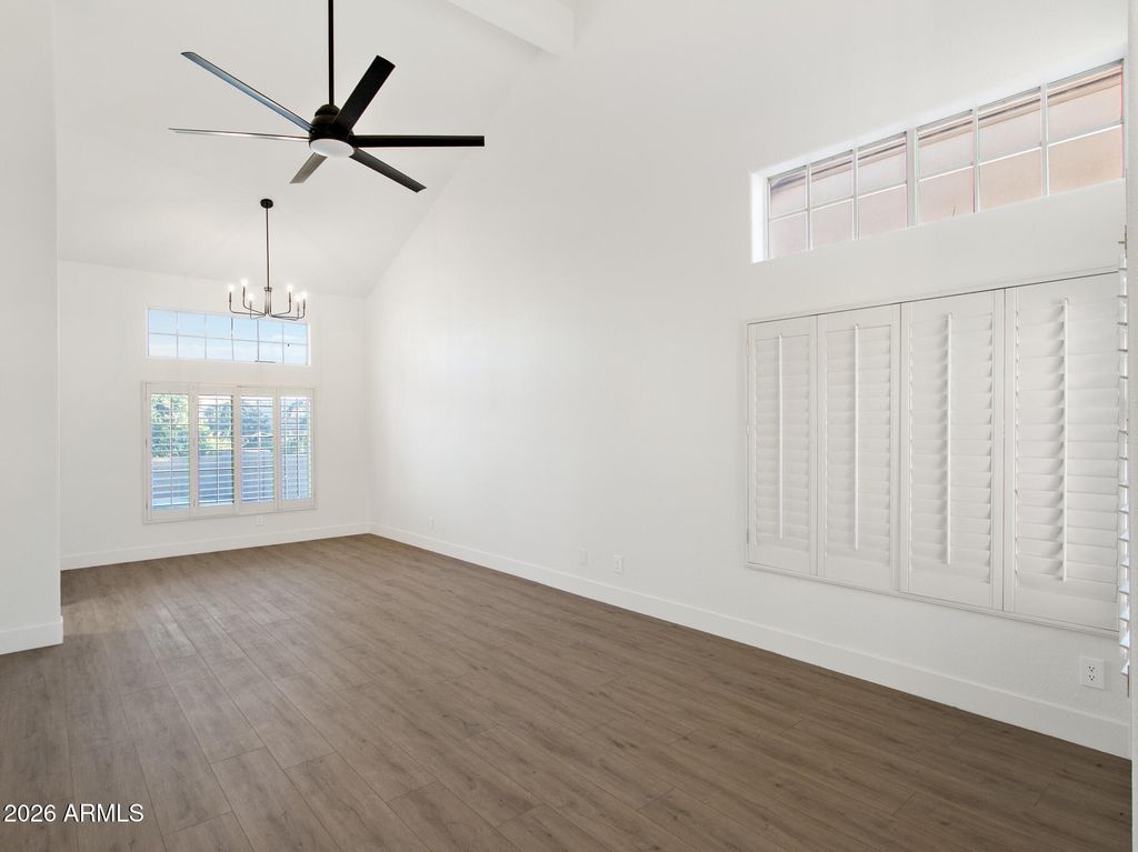 Image 8 of property listing at 3025 S CASCADE Place, Chandler, AZ 85248