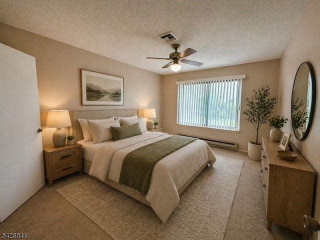 278 Crosse Dr 3F, Monroe Twp., NJ 08831