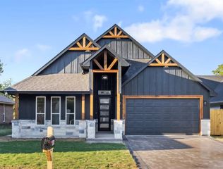 8814 Rockway Street, White Settlement, TX 76108