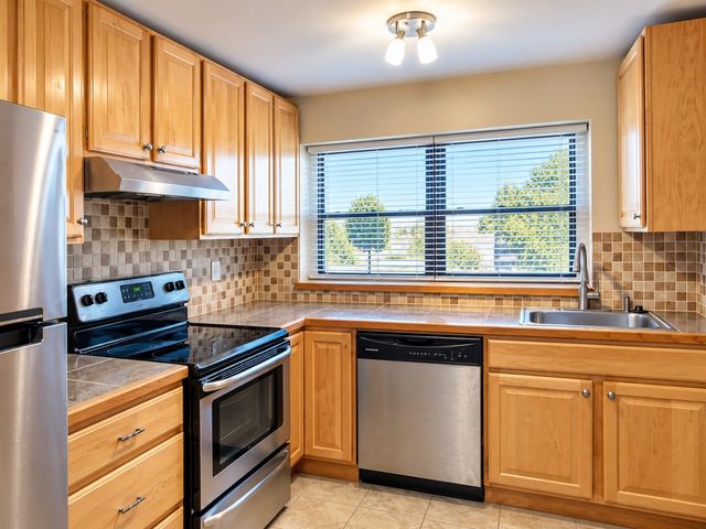 107 Nahant St B107-2, Lynn, MA 01902