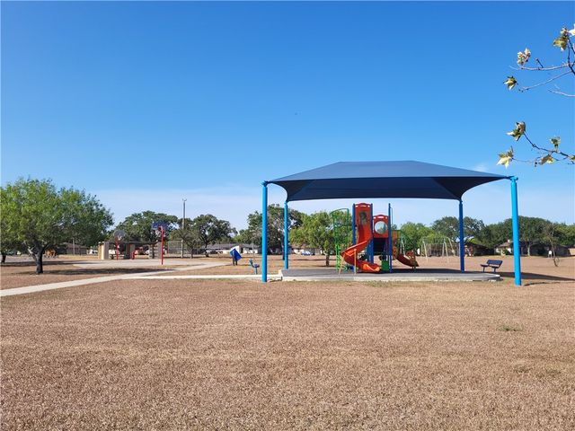 4522 Coventry, Corpus Christi, TX 78411