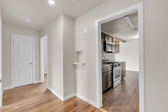 140 TEAKWOOD Road, El Paso, TX 79915
