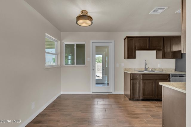 140 TEAKWOOD Road, El Paso, TX 79915