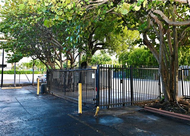 1910 SW 17th Ave 2, Miami, FL 33145