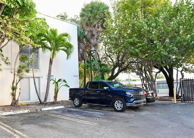 1910 SW 17th Ave 2, Miami, FL 33145