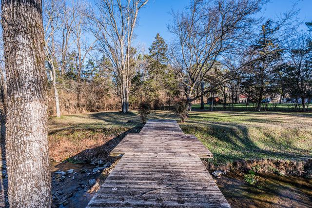 410 Bobby Dr, Franklin, TN 37069