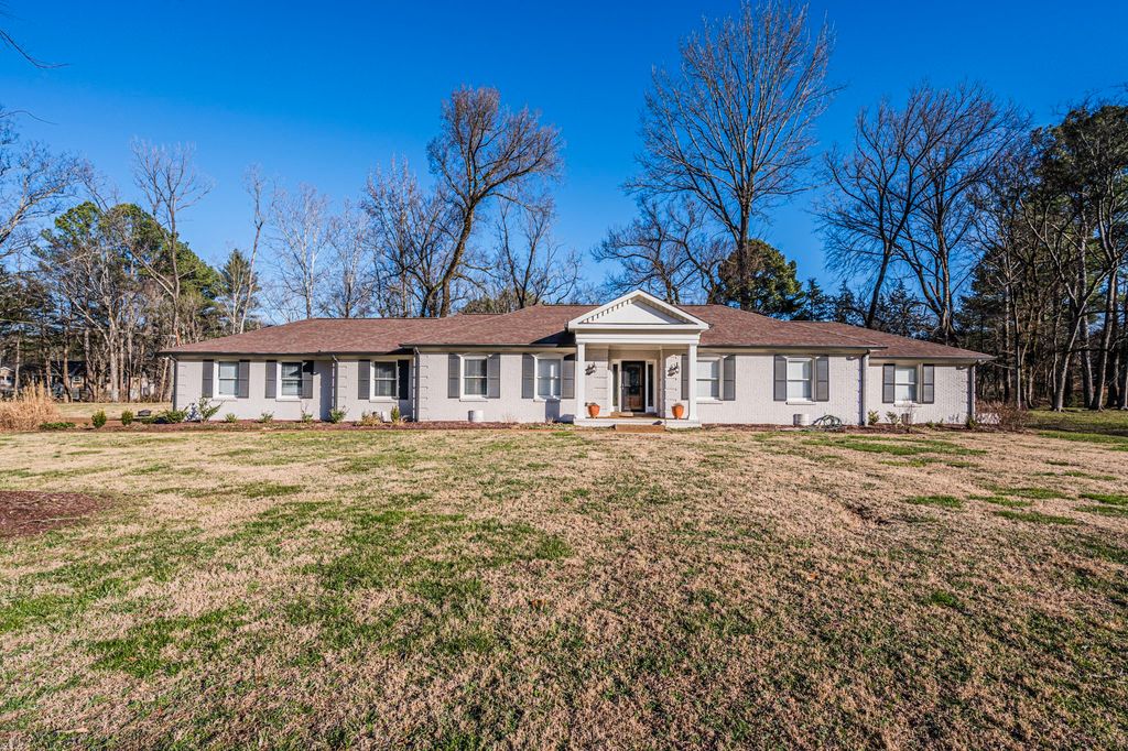 410 Bobby Dr, Franklin, TN 37069