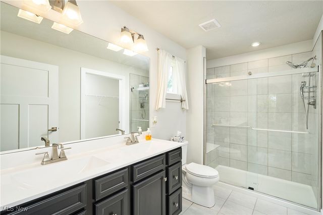 2767 Steeb Circle, Norton, OH 44203