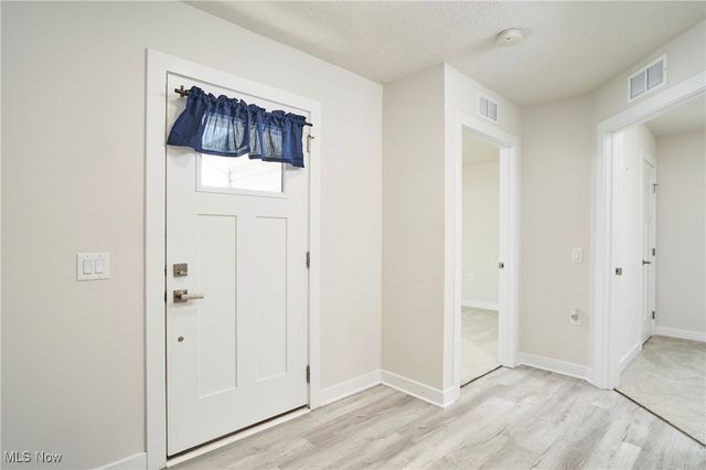 2767 Steeb Circle, Norton, OH 44203