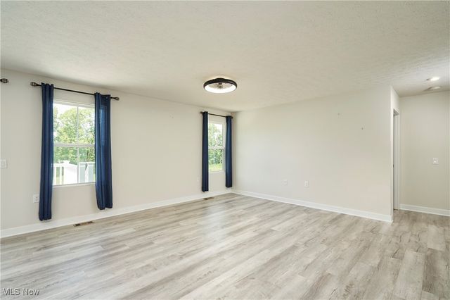 2767 Steeb Circle, Norton, OH 44203