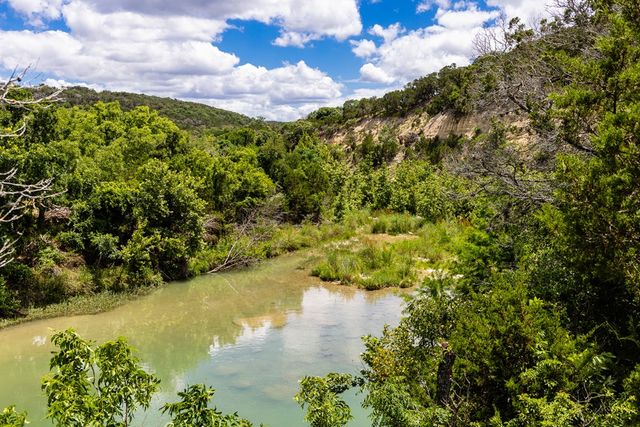 289 Hoot Owl Hollow Rd, Ingram, TX 78025