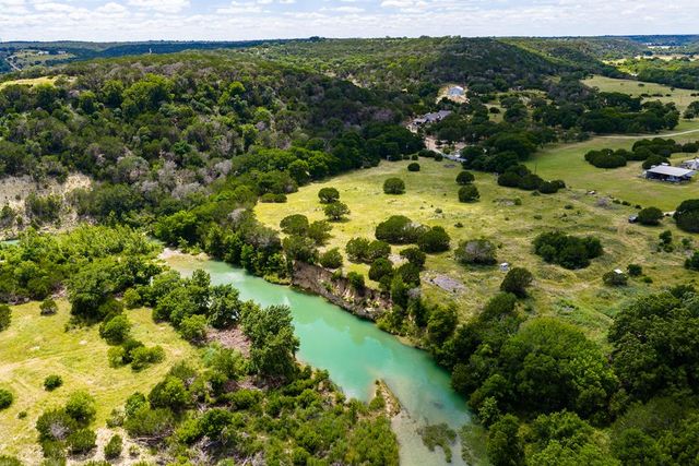 289 Hoot Owl Hollow Rd, Ingram, TX 78025