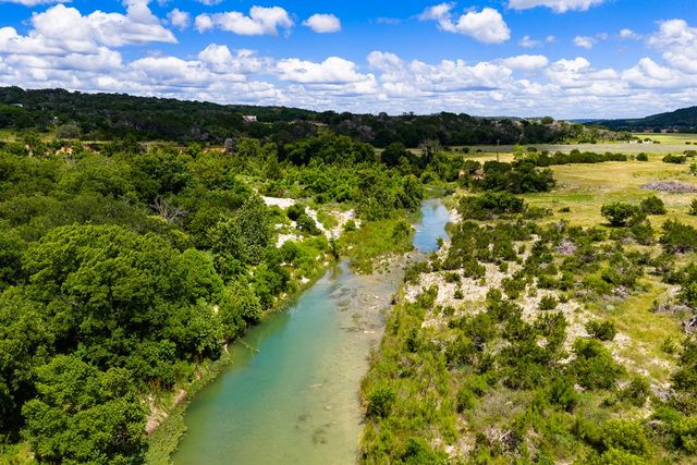 289 Hoot Owl Hollow Rd, Ingram, TX 78025