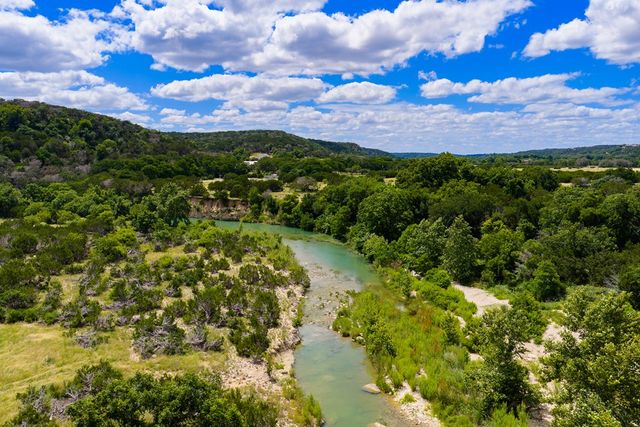 289 Hoot Owl Hollow Rd, Ingram, TX 78025