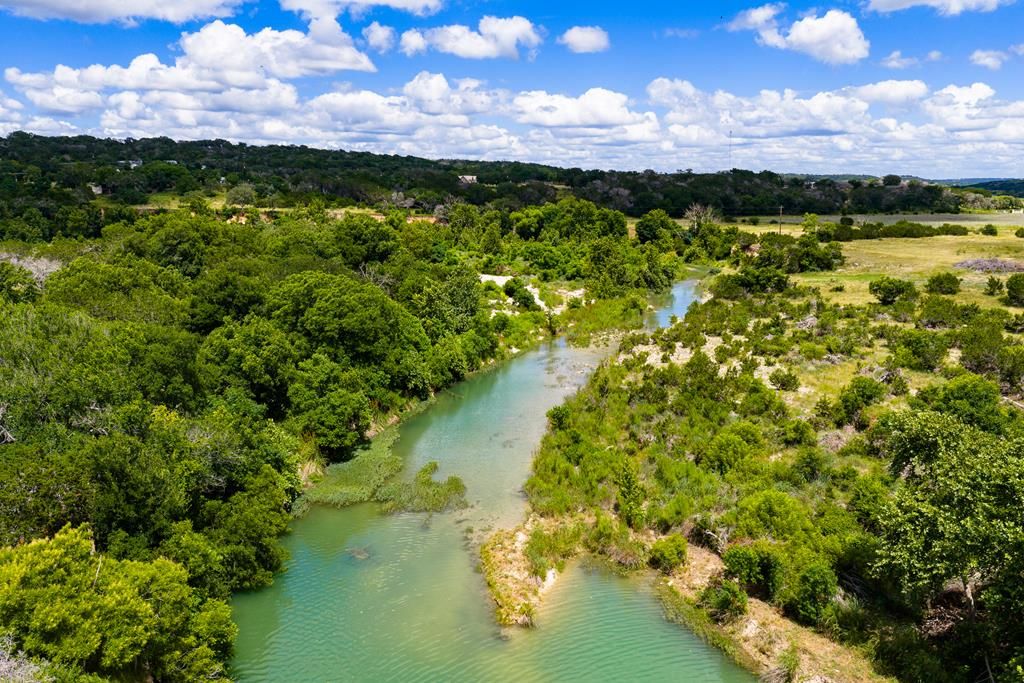 289 Hoot Owl Hollow Rd, Ingram, TX 78025