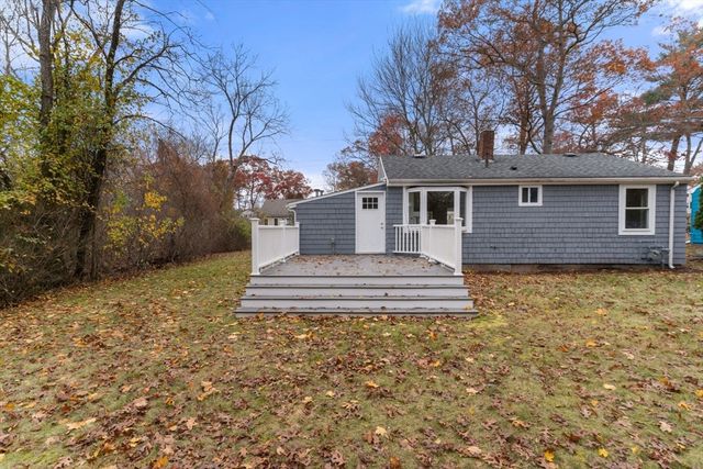 44 Dawes Rd, Brockton, MA 02301