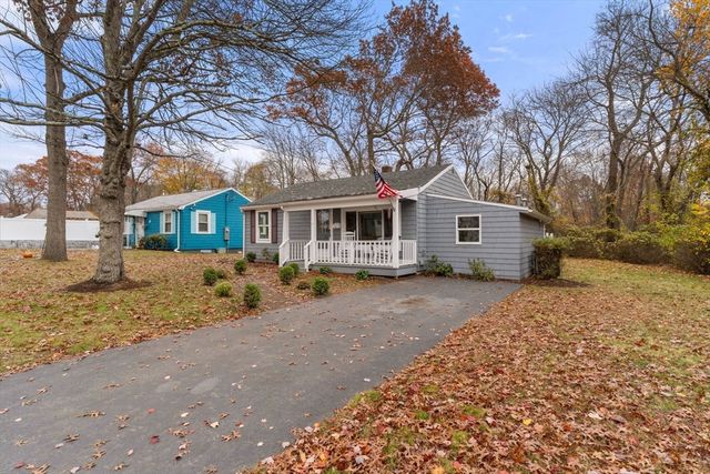 44 Dawes Rd, Brockton, MA 02301