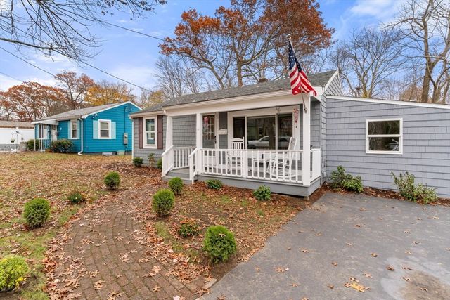 44 Dawes Rd, Brockton, MA 02301