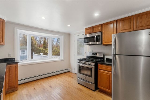 44 Dawes Rd, Brockton, MA 02301