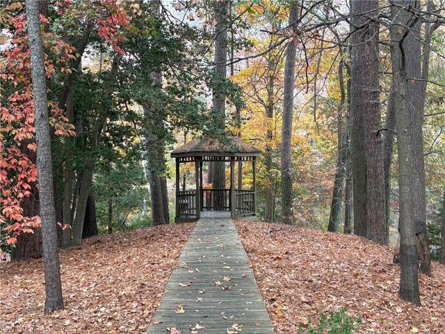 674 Todd TRL, Newport News, VA 23602