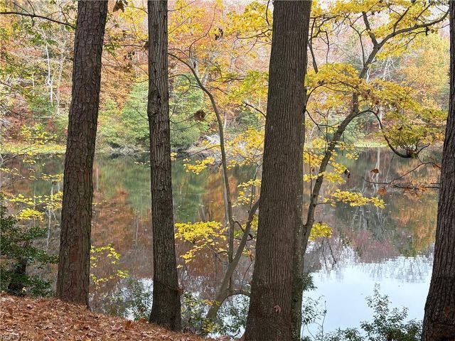 674 Todd TRL, Newport News, VA 23602