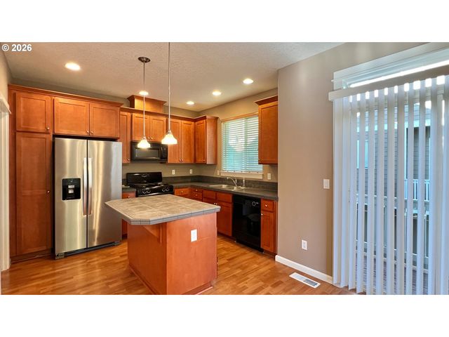 1118 Sw 162ND Ave, Beaverton, OR 97006