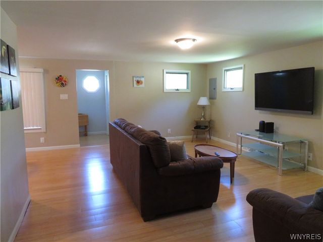 571 Tuscarora Road, Evans, NY 14006