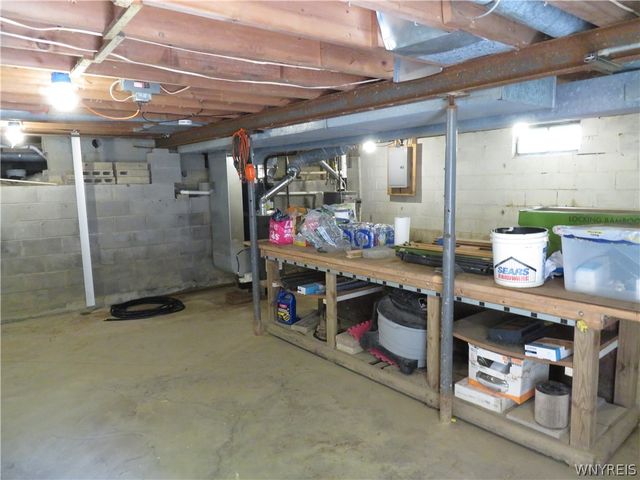571 Tuscarora Road, Evans, NY 14006