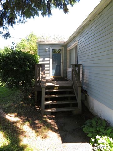 571 Tuscarora Road, Evans, NY 14006