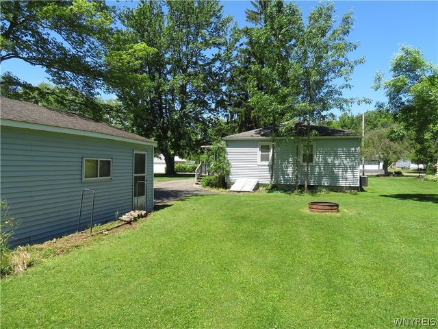 571 Tuscarora Road, Evans, NY 14006