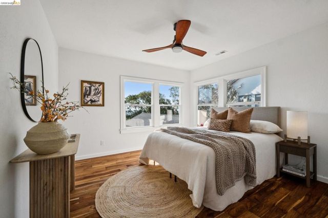 2636 Maxwell Ave, Oakland, CA 94619