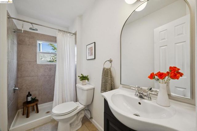 2636 Maxwell Ave, Oakland, CA 94619