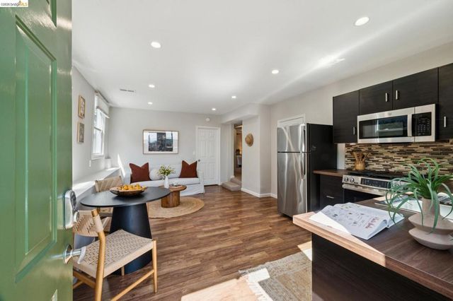 2636 Maxwell Ave, Oakland, CA 94619