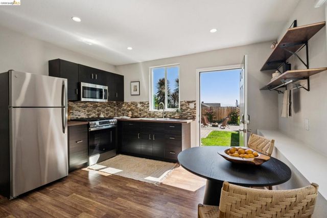 2636 Maxwell Ave, Oakland, CA 94619
