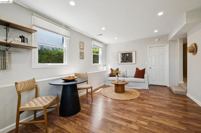 2636 Maxwell Ave, Oakland, CA 94619