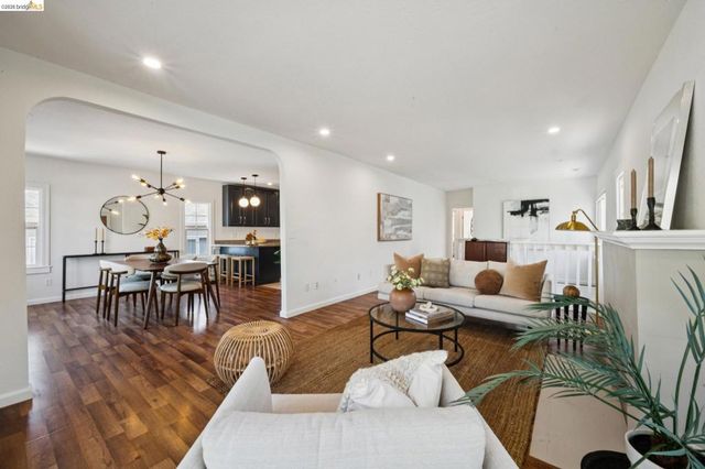 2636 Maxwell Ave, Oakland, CA 94619