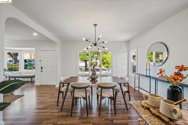2636 Maxwell Ave, Oakland, CA 94619