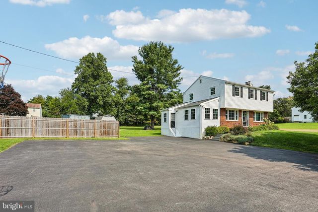 1409 BURKE RD, West Chester, PA 19380