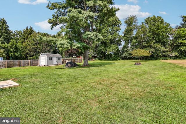 1409 BURKE RD, West Chester, PA 19380