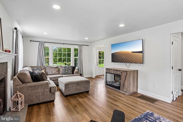 1409 BURKE RD, West Chester, PA 19380