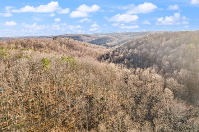 24 Sulphur Springs Hollow Road, Somerset, KY 42501