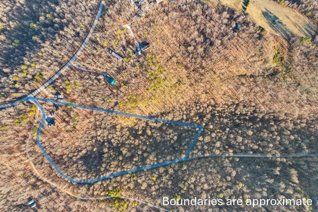 24 Sulphur Springs Hollow Road, Somerset, KY 42501