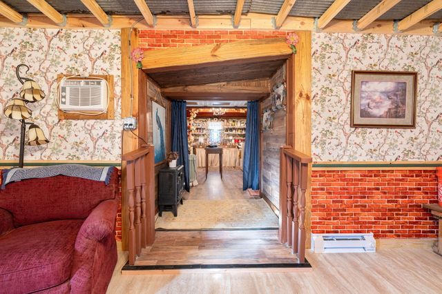 24 Sulphur Springs Hollow Road, Somerset, KY 42501