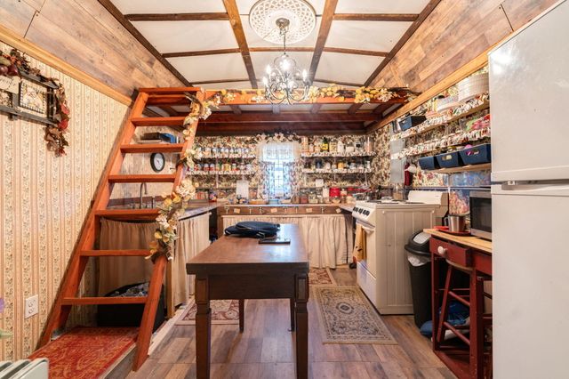 24 Sulphur Springs Hollow Road, Somerset, KY 42501