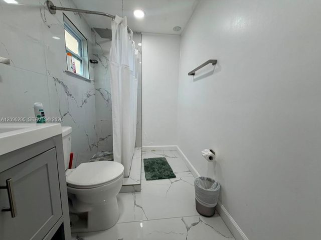 975 SW 10th Street 3, Miami, FL 33130