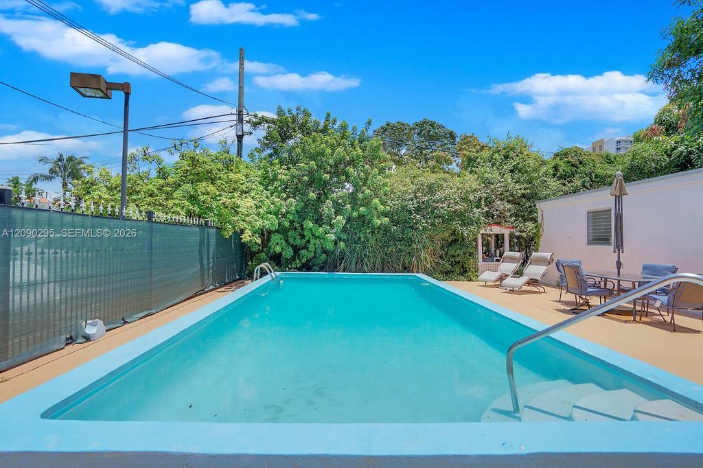975 SW 10th Street 3, Miami, FL 33130
