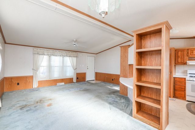 81 Sugar Court, Manteno, IL 60950